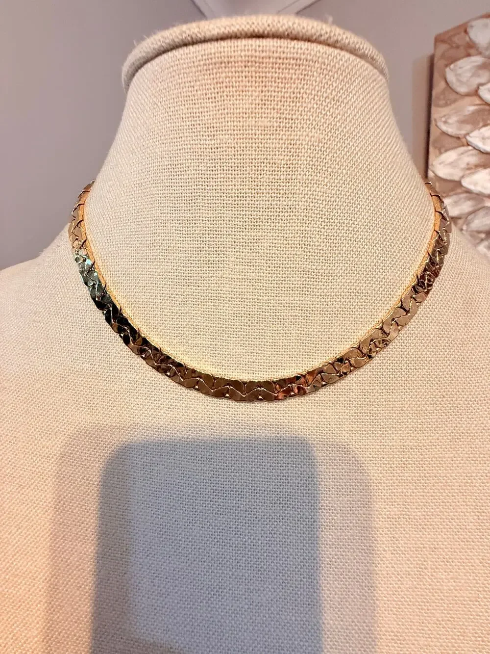 Vintage Gold Tone Hammered Collar Necklace 16”